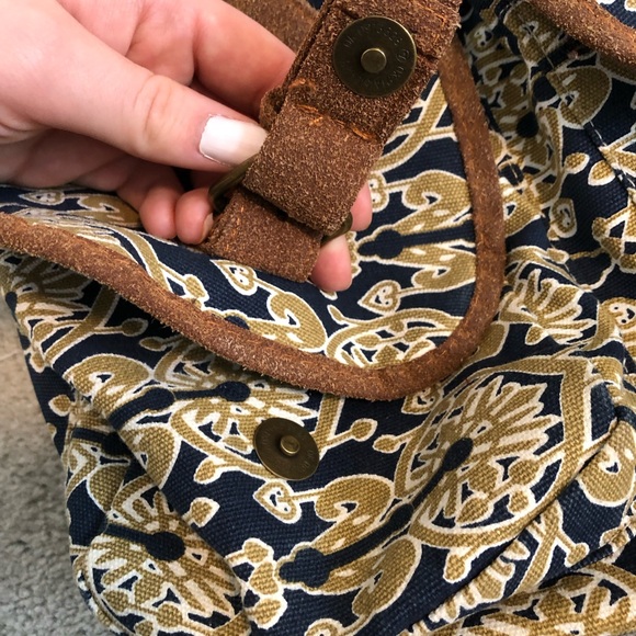 Patterned backpack - Picture 3 of 3